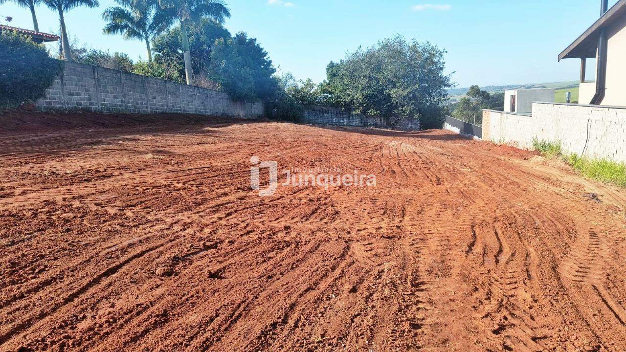 Terreno em Condomínio à venda no Morada dos Pássaros, no bairro Morada dos Pássaros em Rio das Pedras - SP