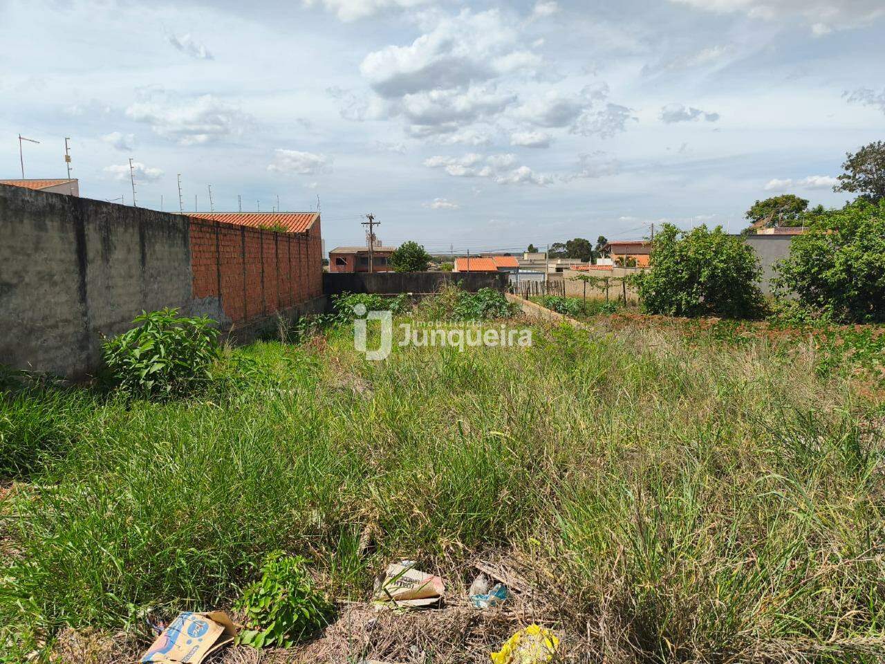 Terreno à venda, no bairro Residencial Jorge Coury em Rio das Pedras - SP