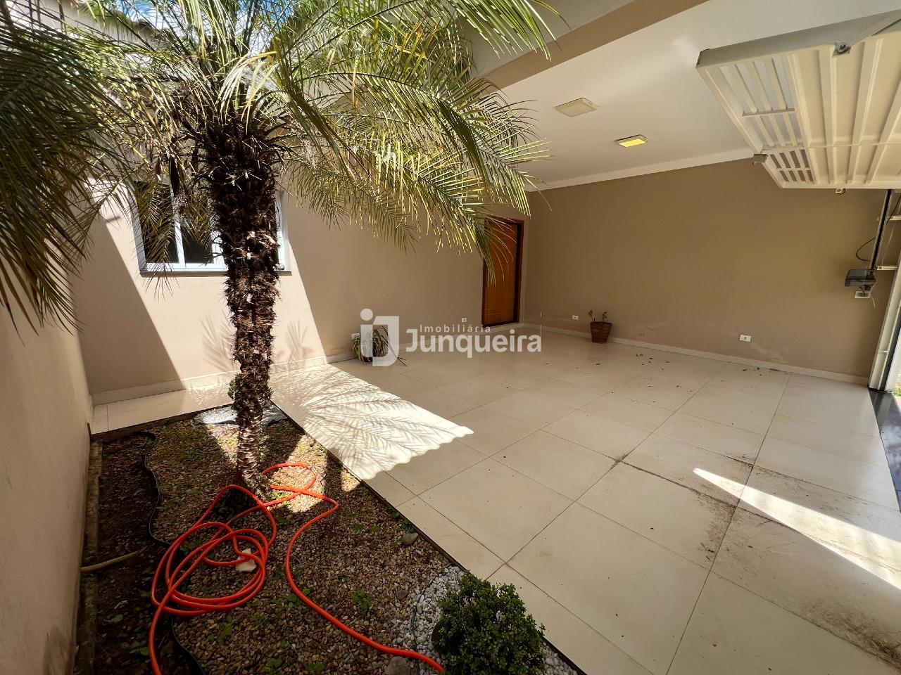 Casa para alugar, 3 quartos, sendo 1 suíte, 2 vagas, no bairro Jardim Caxambu em Piracicaba - SP