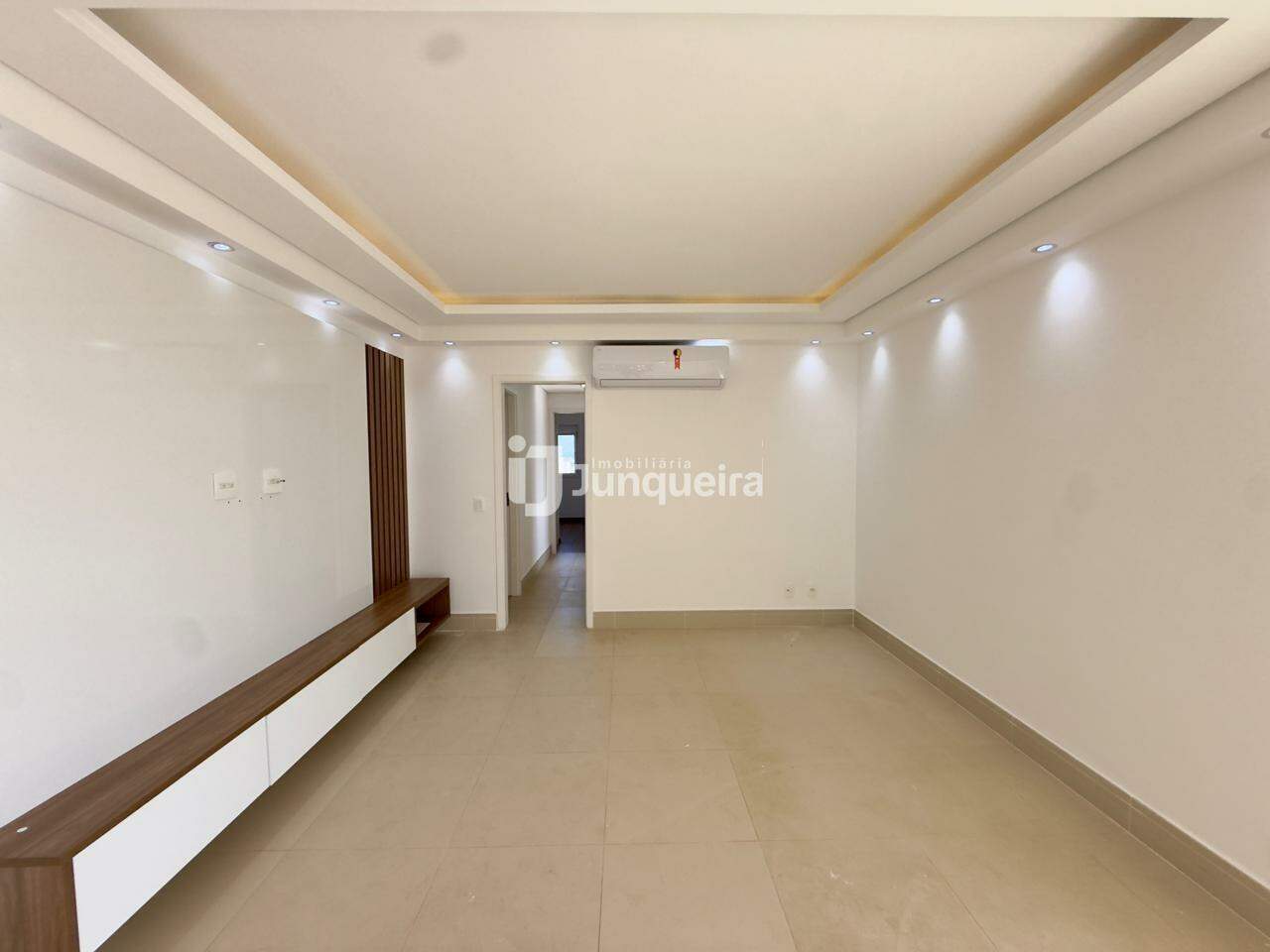 Apartamento à venda no Kairós, 3 quartos, sendo 3 suítes, 2 vagas, no bairro Alemães em Piracicaba - SP