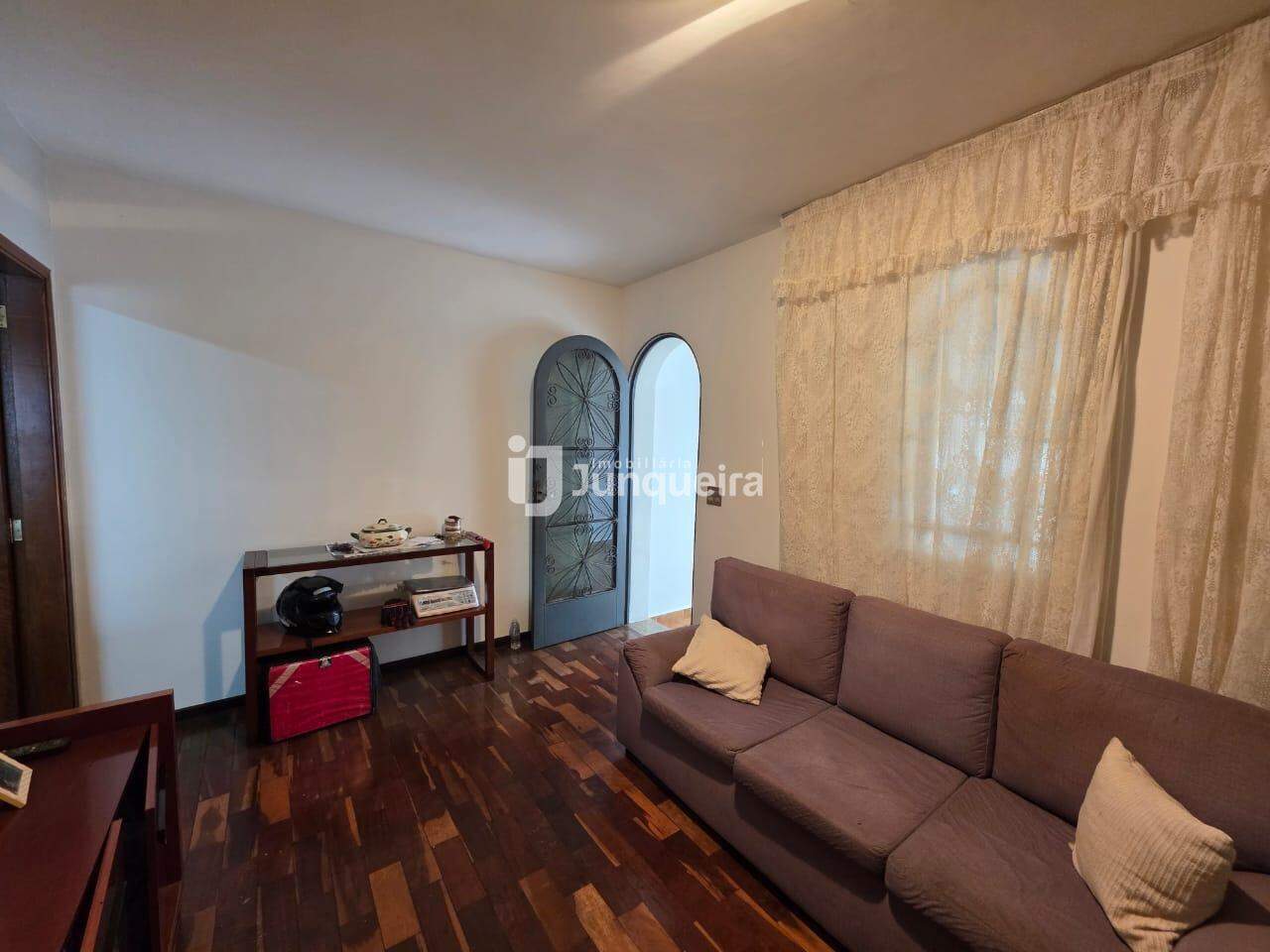 Casa à venda, 2 quartos, sendo 1 suíte, 1 vaga, no bairro Alto em Piracicaba - SP