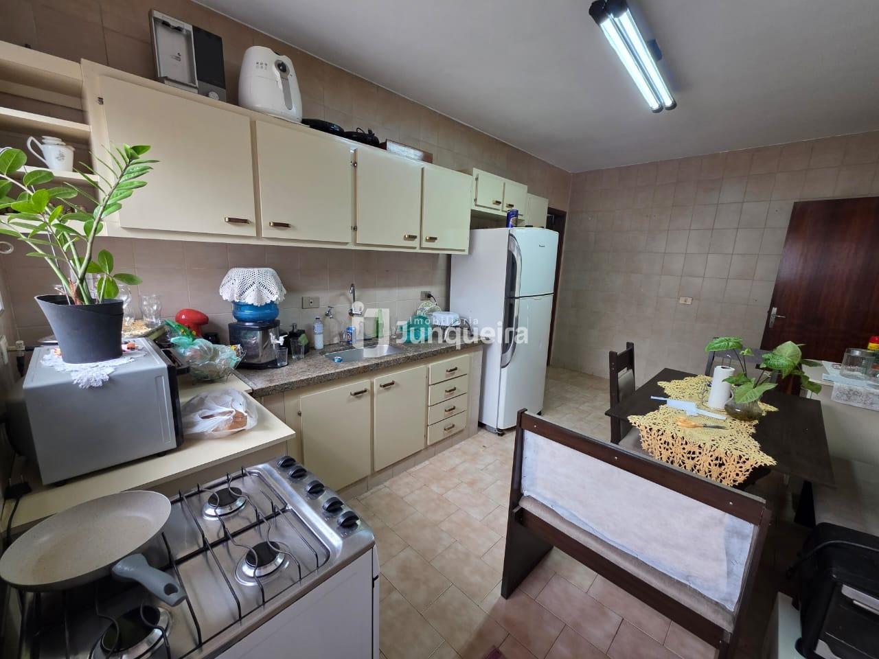 Casa à venda, 2 quartos, sendo 1 suíte, 1 vaga, no bairro Alto em Piracicaba - SP