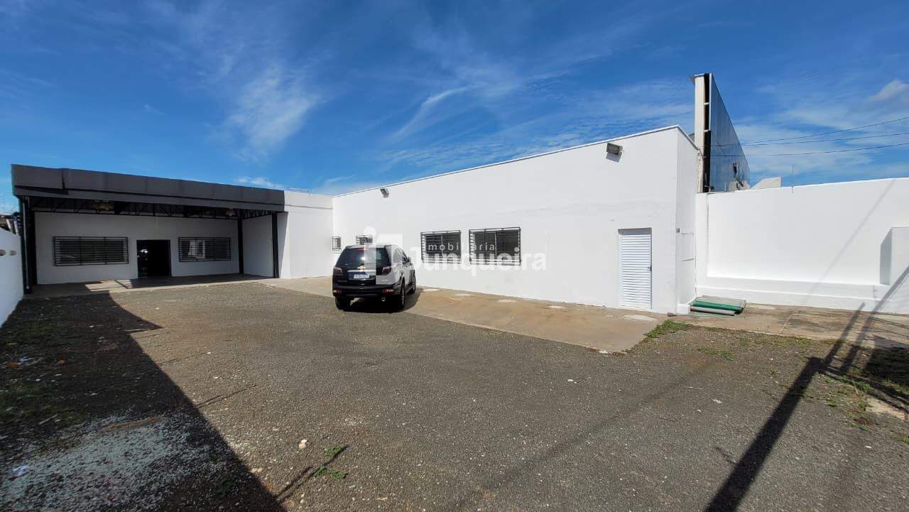 Salão para alugar, no bairro Morumbi em Piracicaba - SP