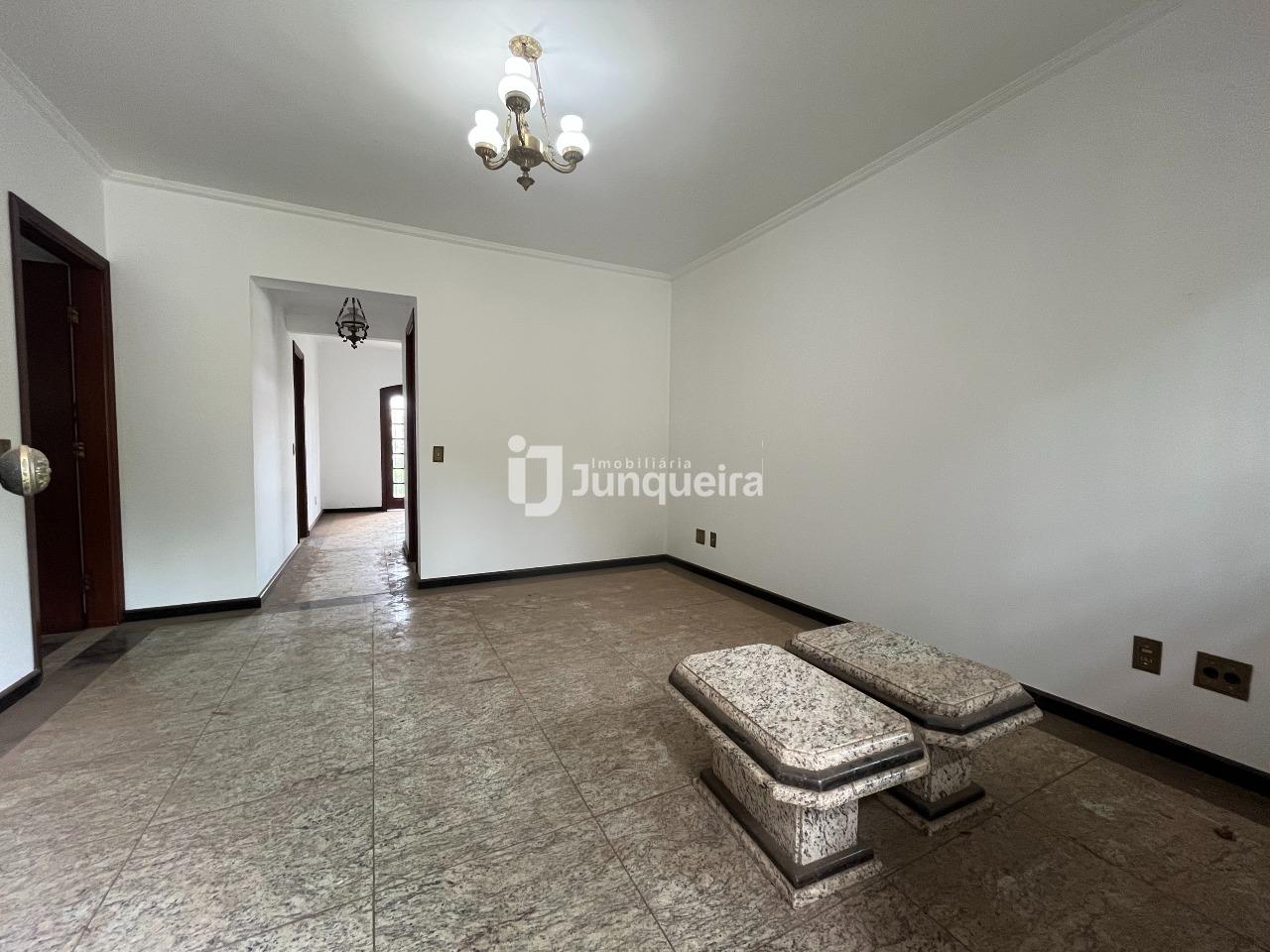 Casa à venda, 3 quartos, sendo 3 suítes, 7 vagas, no bairro Chácara Nazareth em Piracicaba - SP