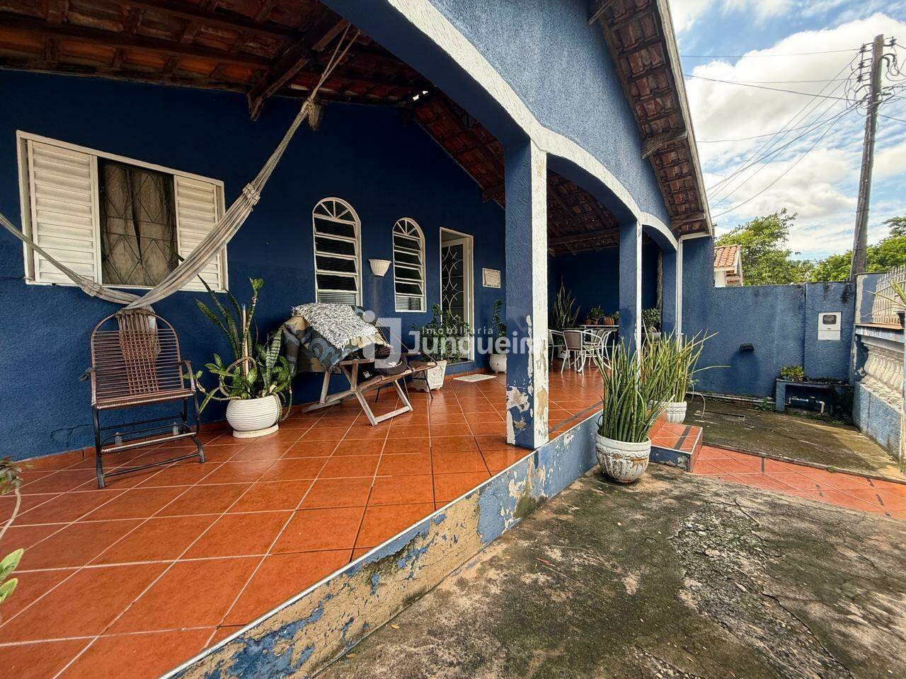 Casa à venda, 2 quartos, 2 vagas, no bairro Jupia em Piracicaba - SP