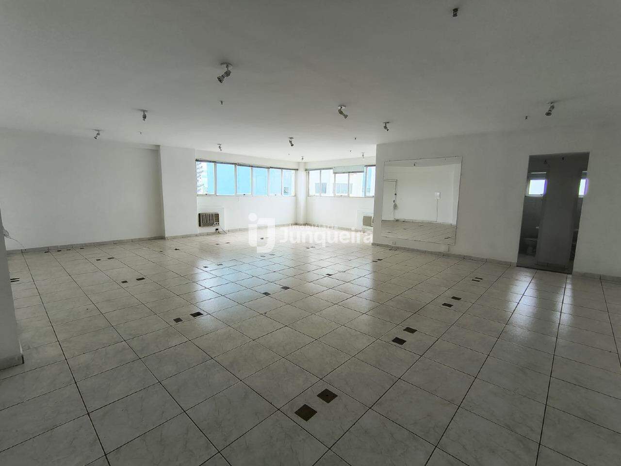 Sala Comercial à venda, 1 vaga, no bairro Vila Monteiro em Piracicaba - SP