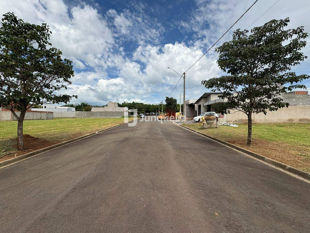 Terreno em Condomínio à venda, no bairro Residencial Quinta do Engenho em Rio das Pedras - SP