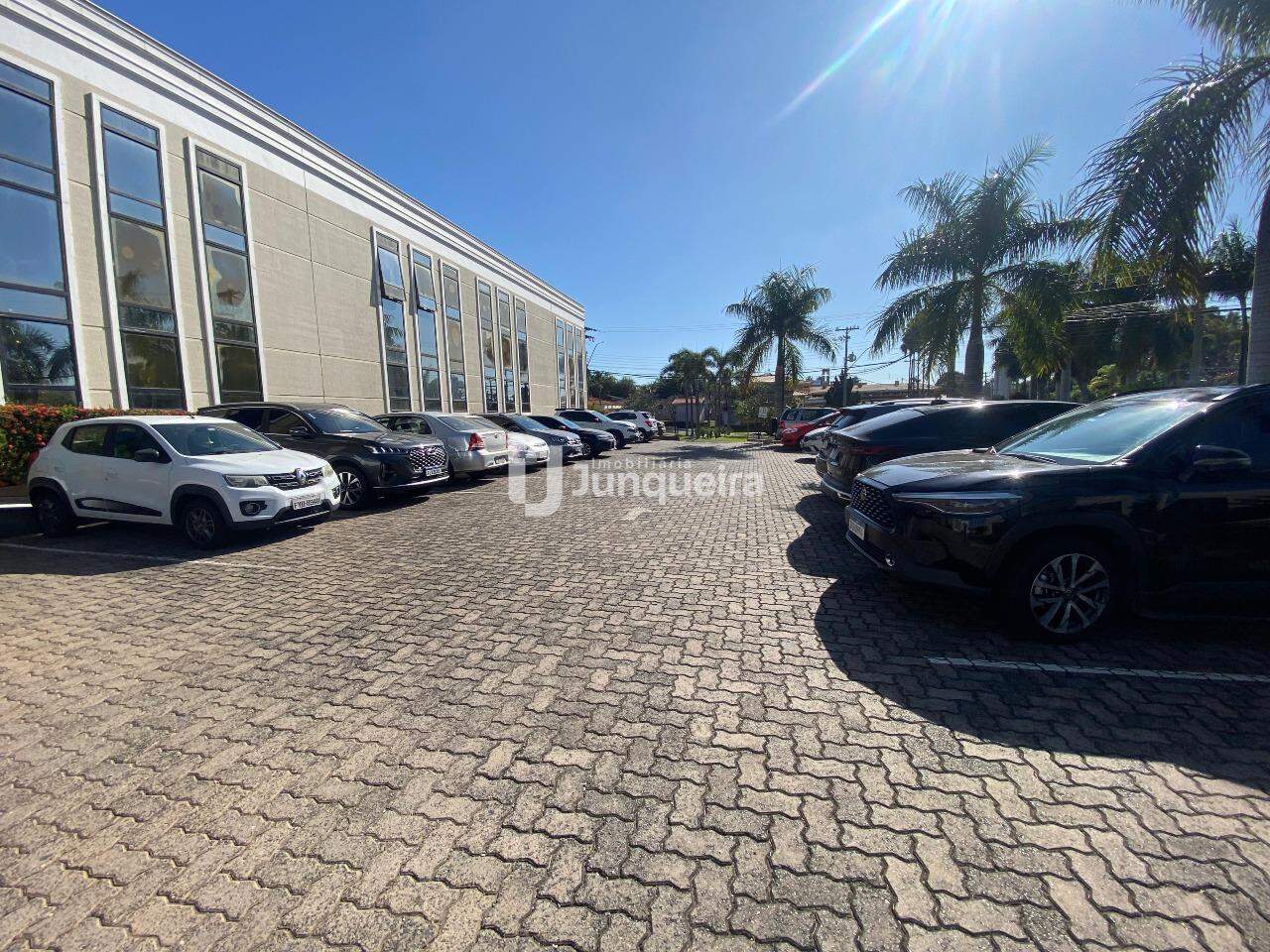 Sala Comercial à venda, 1 vaga, no bairro Terras de Piracicaba em Piracicaba - SP
