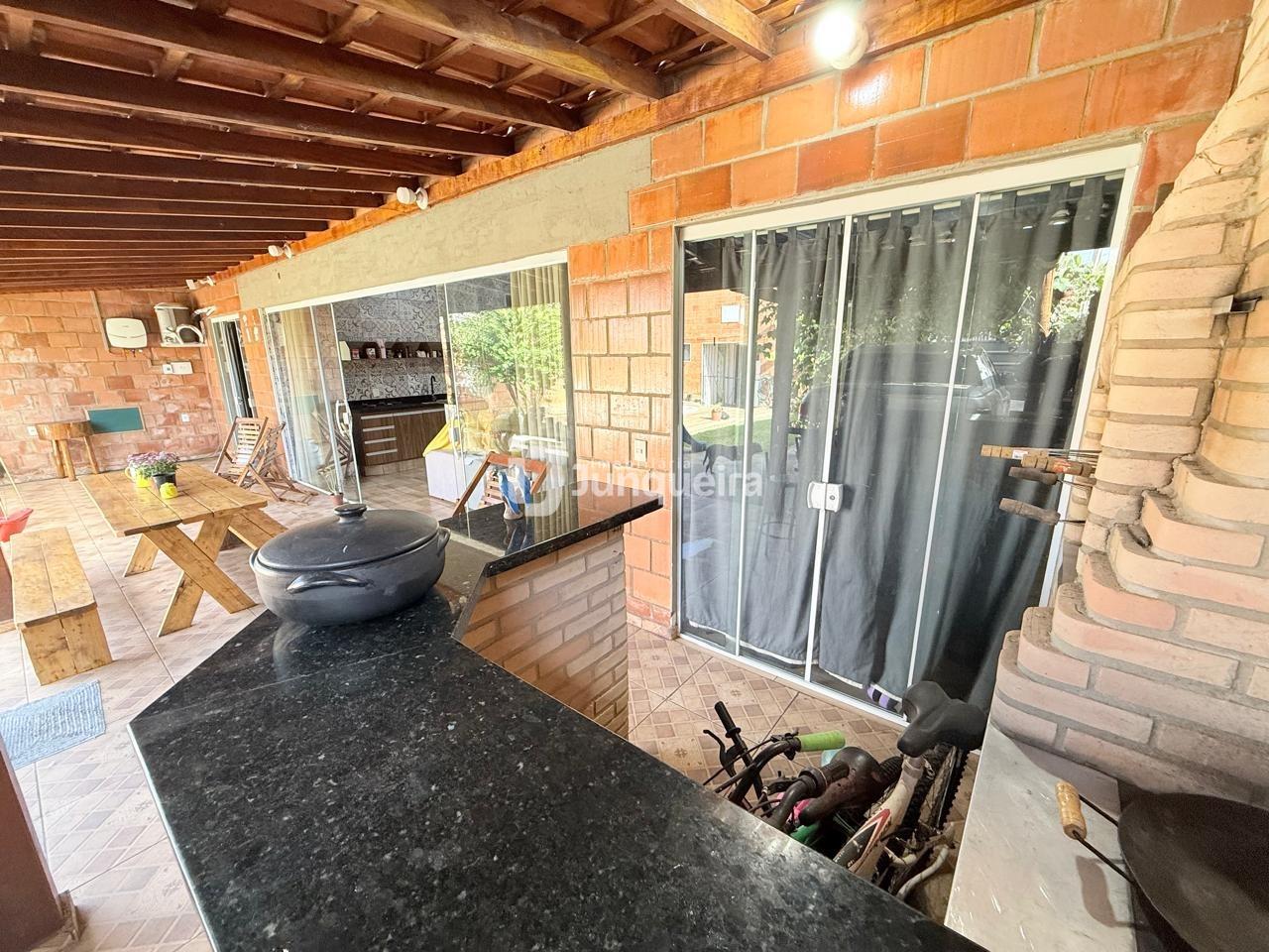 Casa à venda, 2 quartos, 5 vagas, no bairro Jardim São Carlos em Rio das Pedras - SP