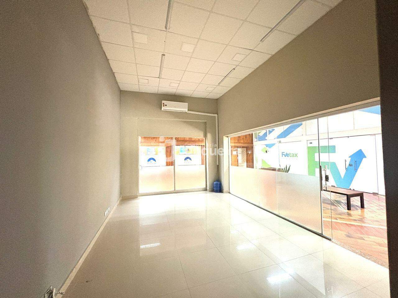 Sala Comercial para alugar, 1 vaga, no bairro Cidade Alta em Piracicaba - SP