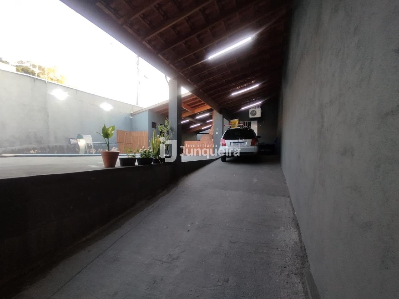 Casa à venda, 1 quarto, 3 vagas, no bairro Santa Terezinha em Piracicaba - SP