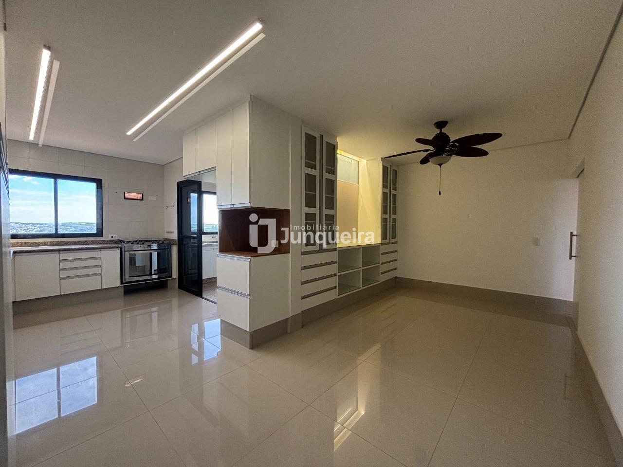 Apartamento à venda no Ipuaçu, 4 quartos, sendo 2 suítes, 2 vagas, no bairro São Dimas em Piracicaba - SP