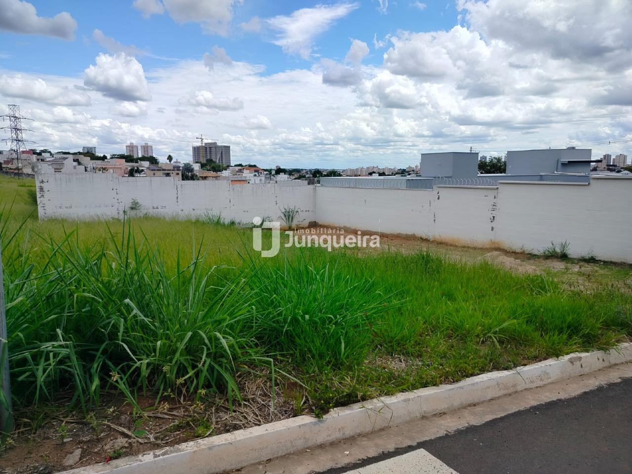 Terreno em Condomínio à venda no Terras do Sinhô III, no bairro Água Seca em Piracicaba - SP