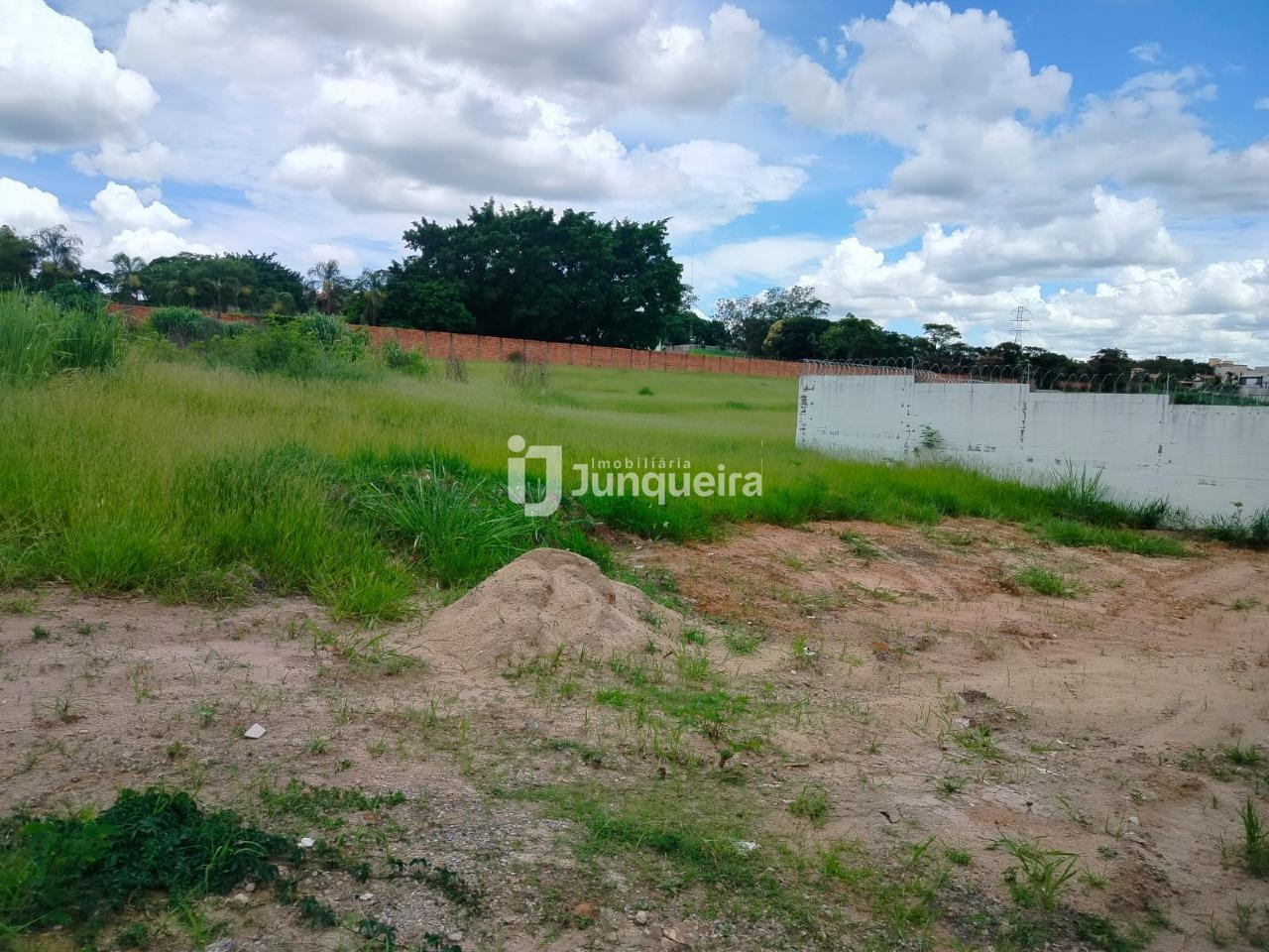 Terreno em Condomínio à venda no Terras do Sinhô III, no bairro Água Seca em Piracicaba - SP