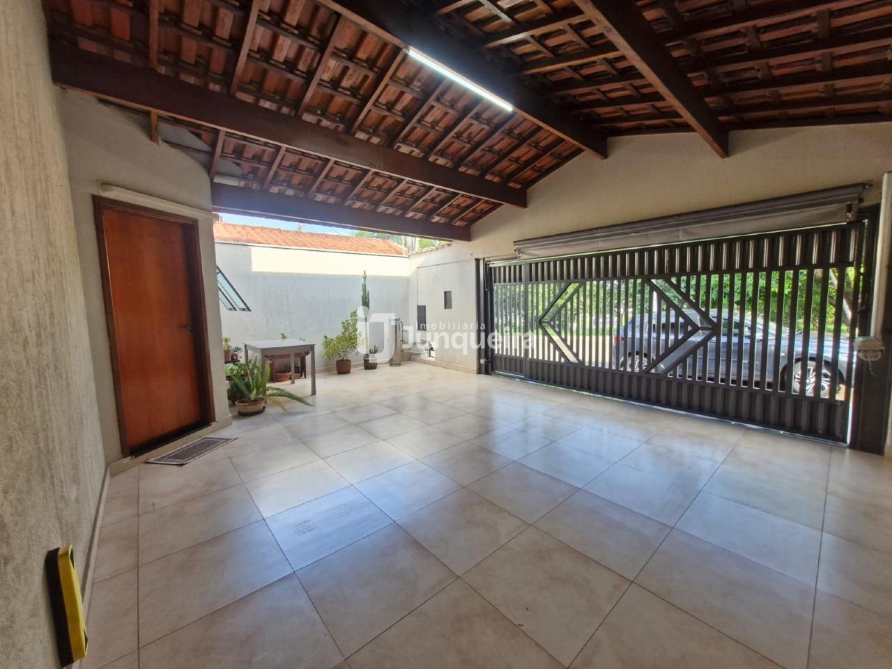 Casa à venda, 2 quartos, sendo 1 suíte, 2 vagas, no bairro Jardim Caxambu em Piracicaba - SP