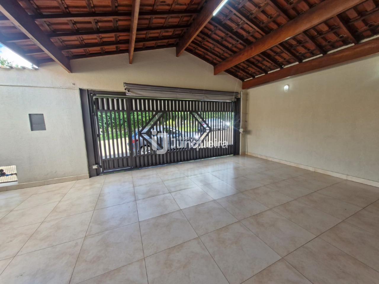 Casa à venda, 2 quartos, sendo 1 suíte, 2 vagas, no bairro Jardim Caxambu em Piracicaba - SP