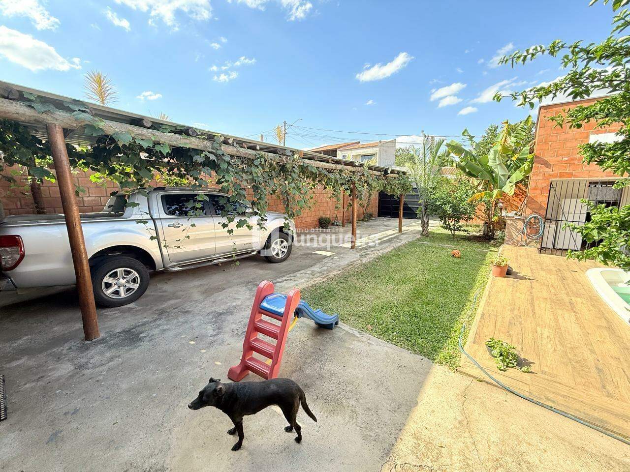 Chácara para alugar, 2 quartos, 5 vagas, no bairro Jardim São Carlos em Rio das Pedras - SP