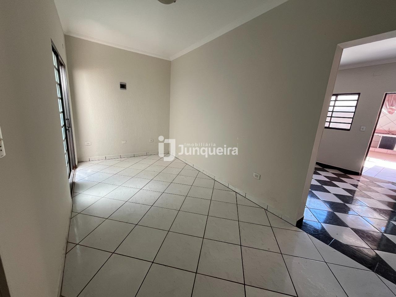 Casa à venda, 3 quartos, sendo 1 suíte, 2 vagas, no bairro Parque Nossa Senhora das Graças em Piracicaba - SP