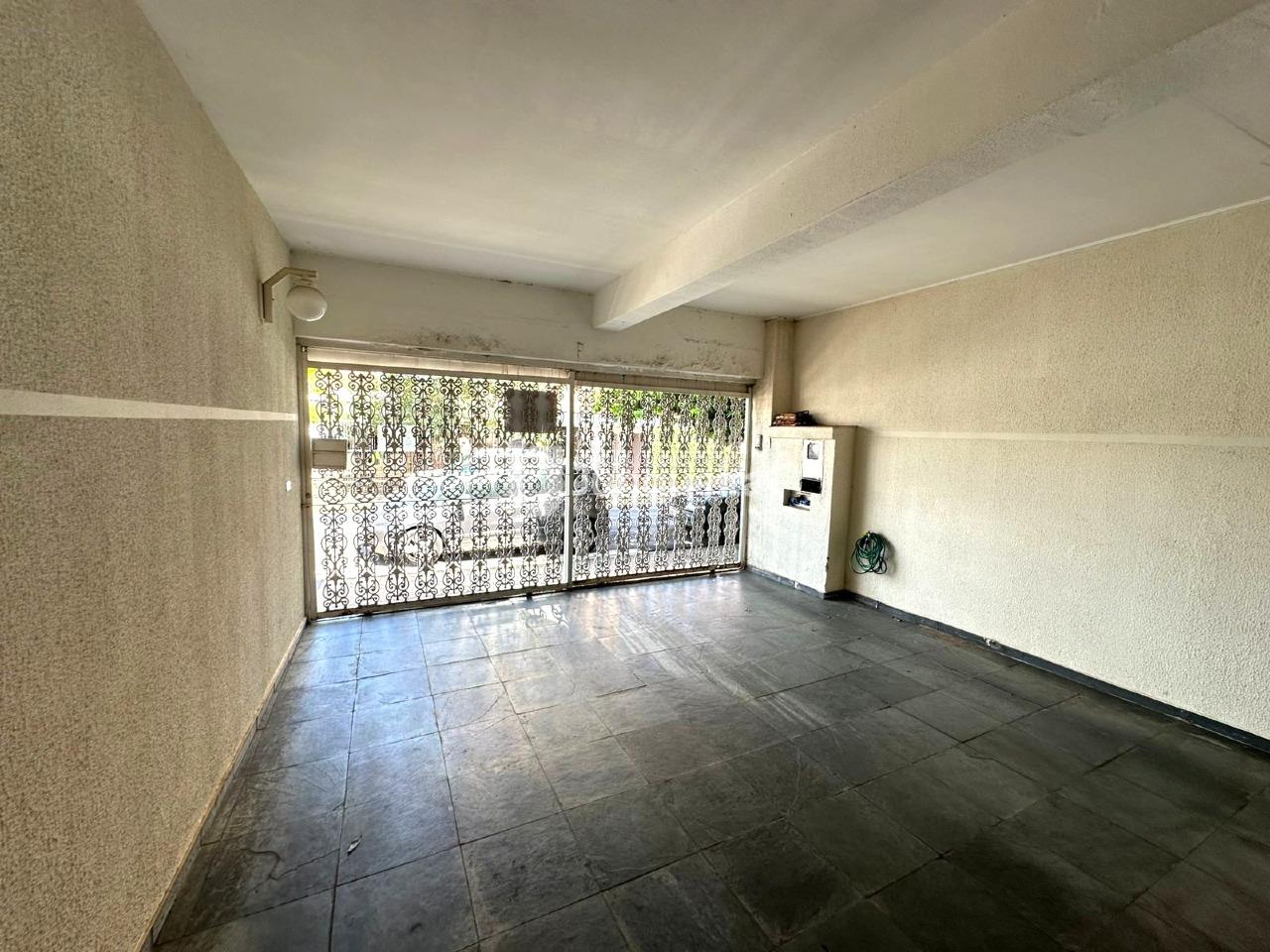 Casa à venda, 3 quartos, sendo 1 suíte, 2 vagas, no bairro Jardim Elite em Piracicaba - SP