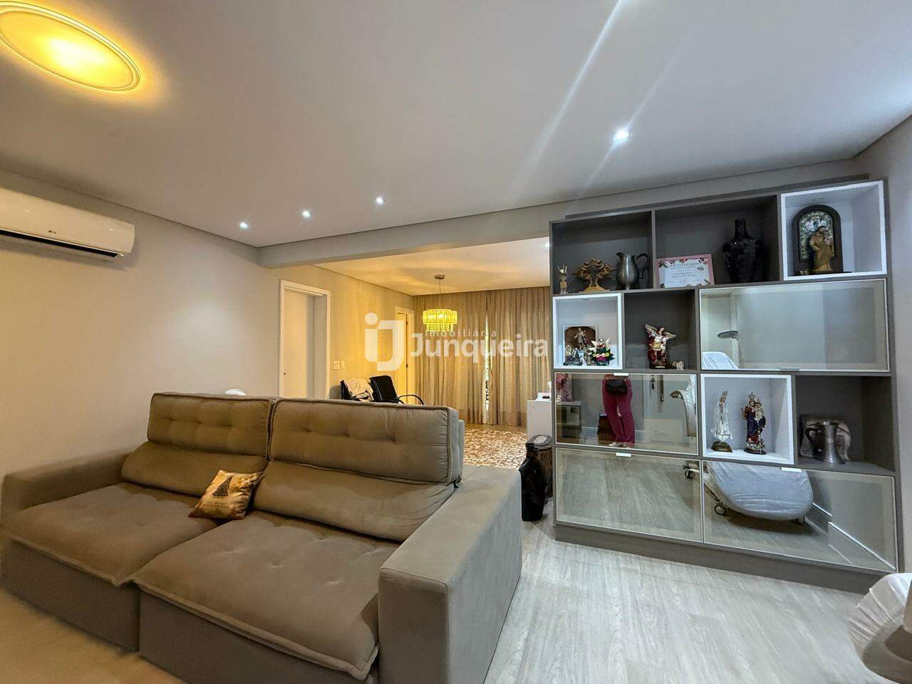 Apartamento à venda no Residencial Harmonia, 3 quartos, sendo 3 suítes, 3 vagas, no bairro Nova Piracicaba em Piracicaba - SP