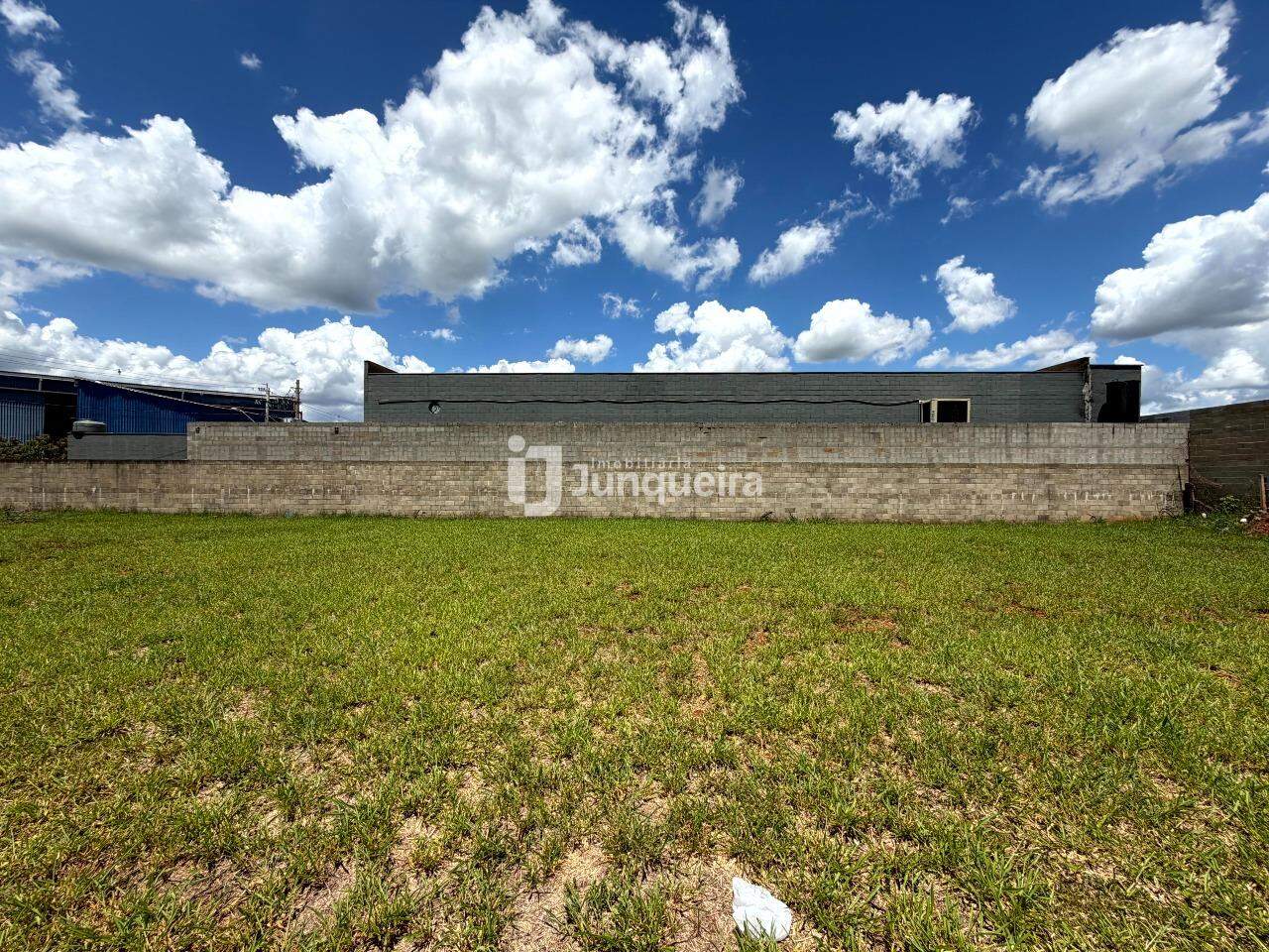 Terreno à venda, no bairro Industrial Uninorte II em Piracicaba - SP