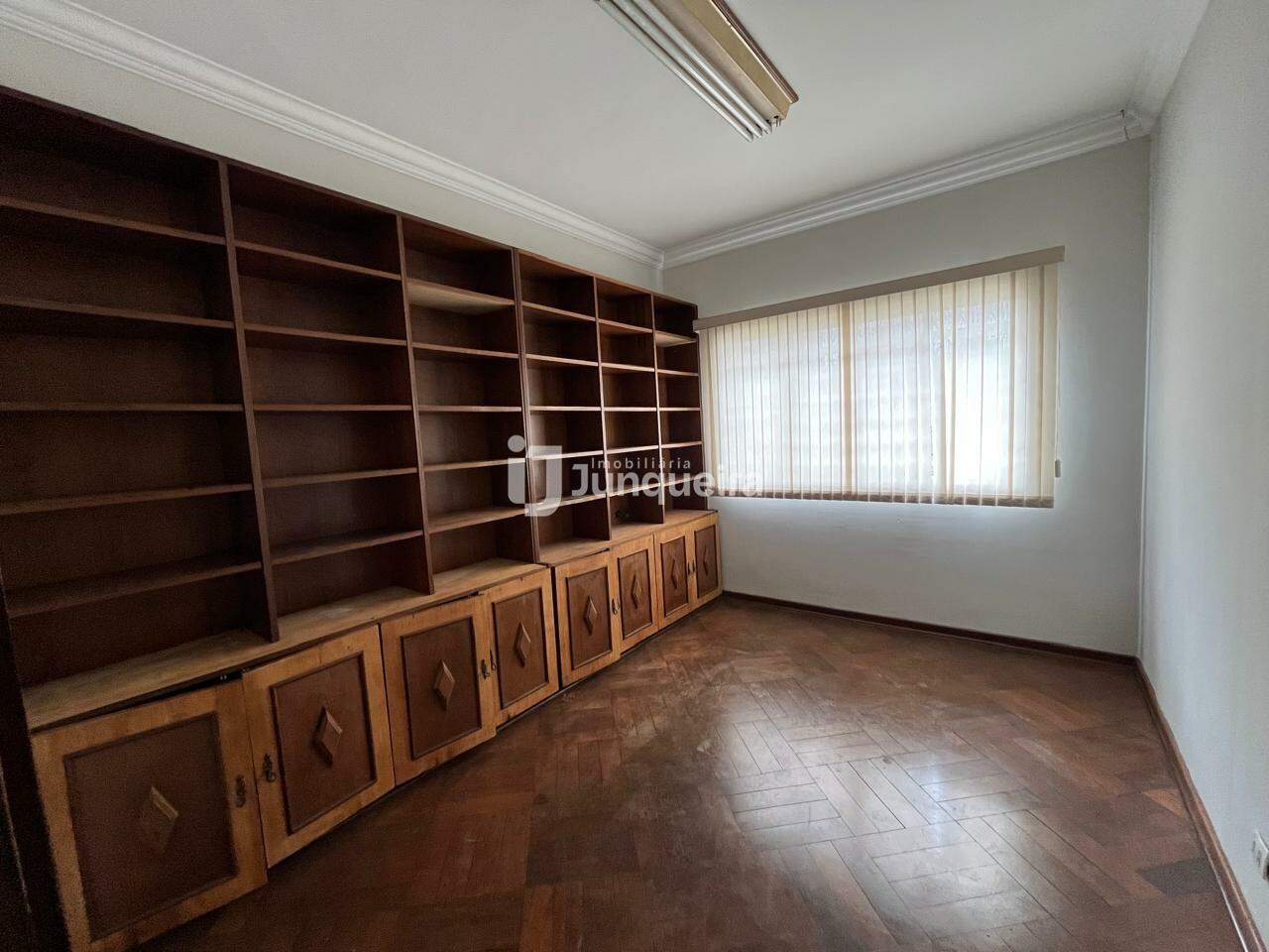 Casa Comercial para alugar, 3 quartos, sendo 1 suíte, no bairro Cidade Jardim em Piracicaba - SP