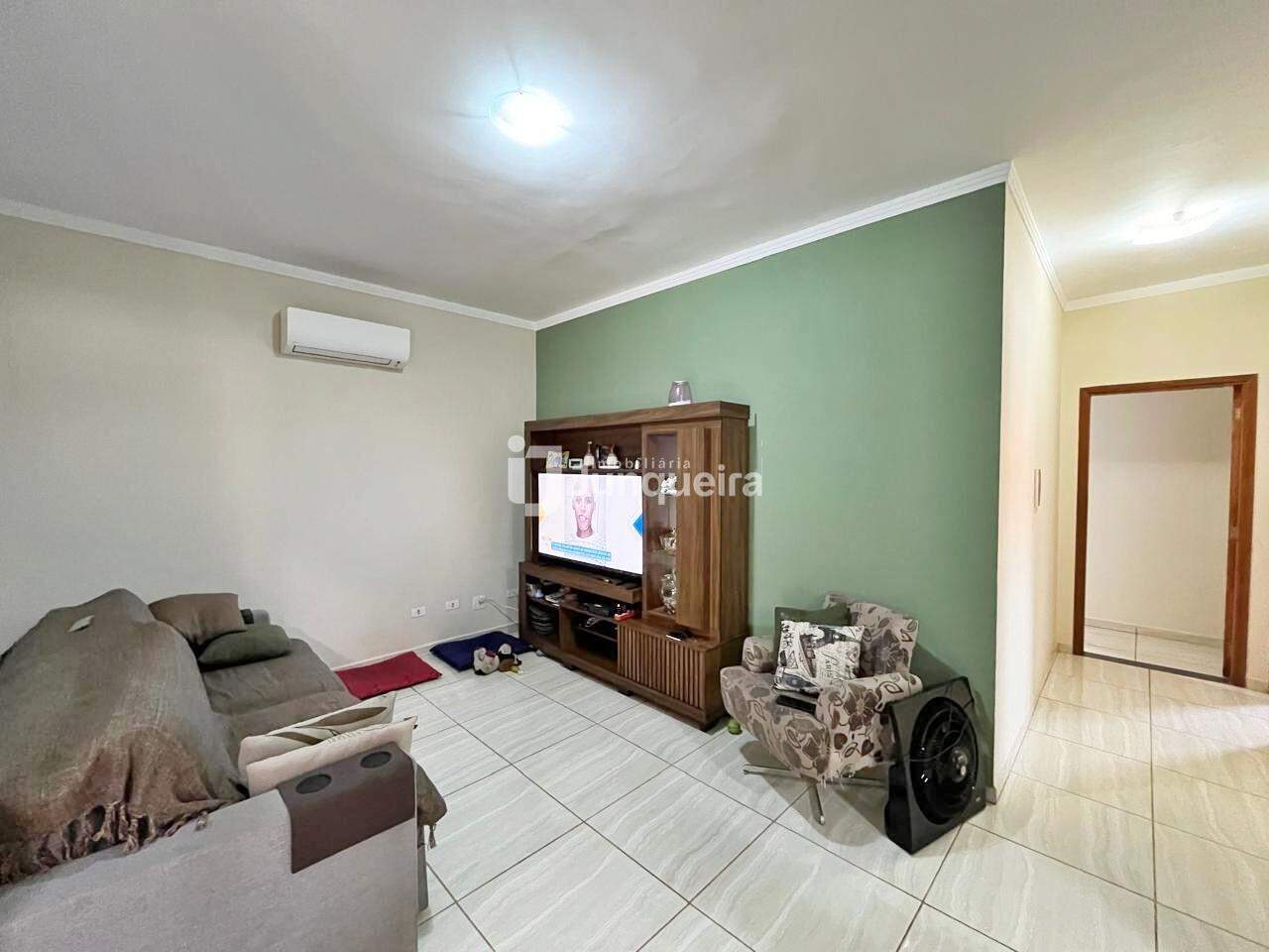 Casa à venda, 2 quartos, 3 vagas, no bairro Vale do Sol em Piracicaba - SP
