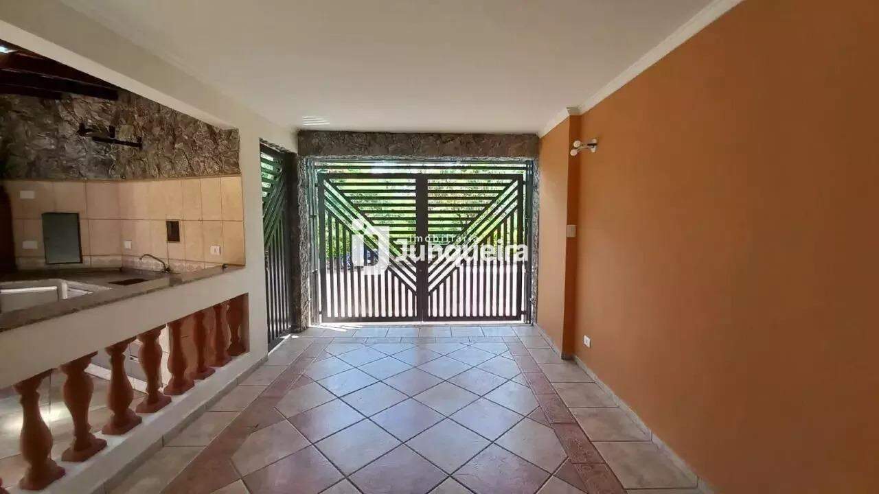 Casa para alugar, 2 quartos, 2 vagas, no bairro Santa Terezinha em Piracicaba - SP