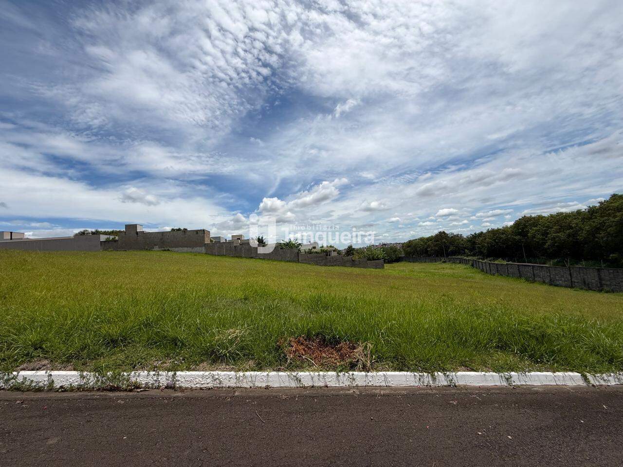 Terreno em Condomínio à venda no Park Campestre II, no bairro Park Campestre II em Piracicaba - SP