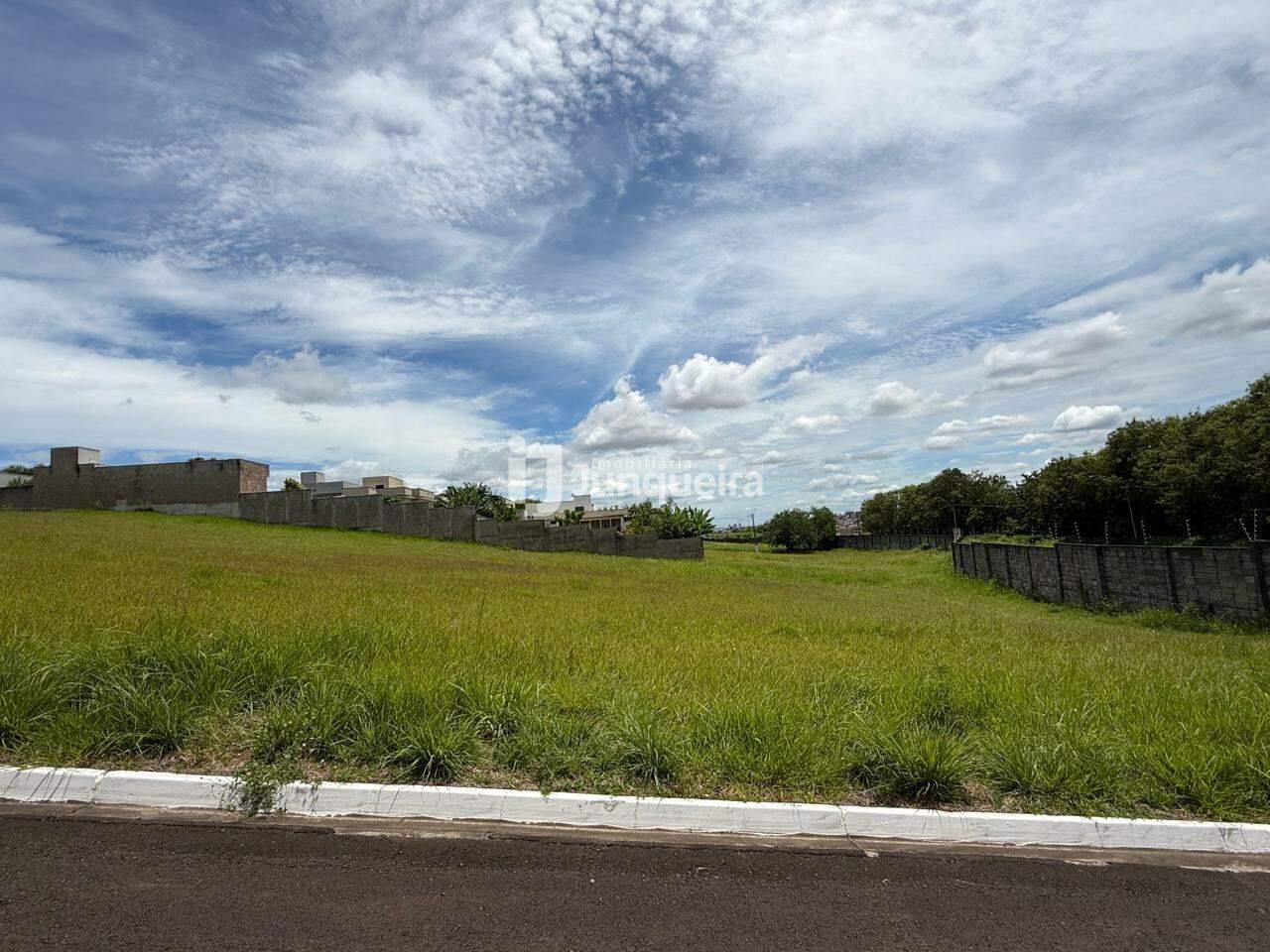 Terreno em Condomínio à venda no Park Campestre II, no bairro Park Campestre II em Piracicaba - SP