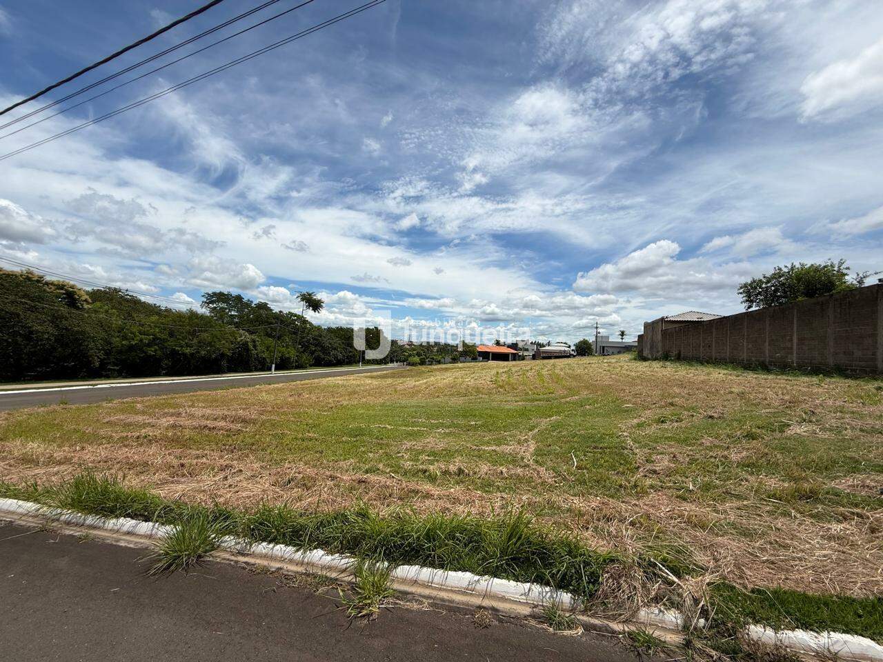 Terreno em Condomínio à venda no Park Campestre II, no bairro Park Campestre II em Piracicaba - SP