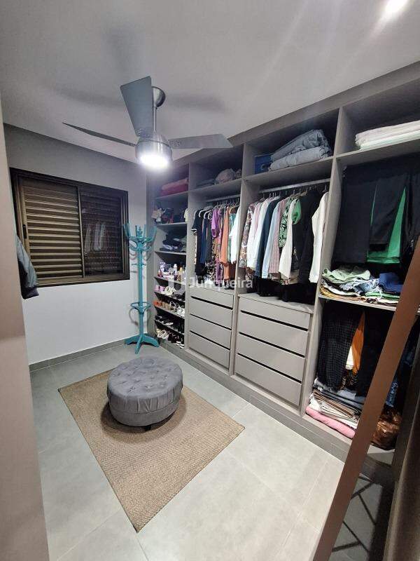 Apartamento à venda no Dona Odila, 3 quartos, sendo 1 suíte, 2 vagas, no bairro São Dimas em Piracicaba - SP