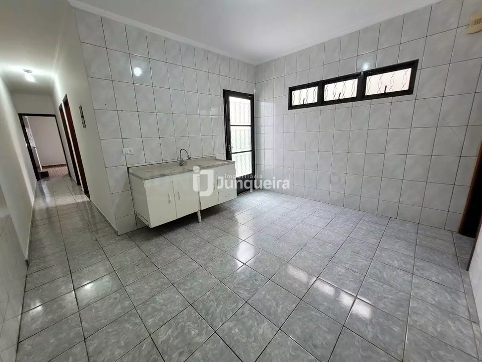 Casa à venda, 2 quartos, 2 vagas, no bairro Castelinho em Piracicaba - SP