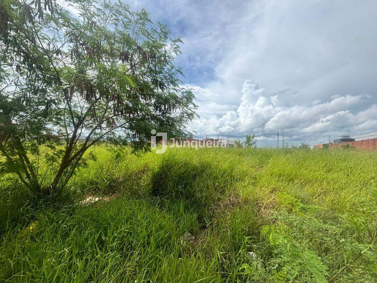 Terreno à venda, no bairro Vale do Sol em Piracicaba - SP
