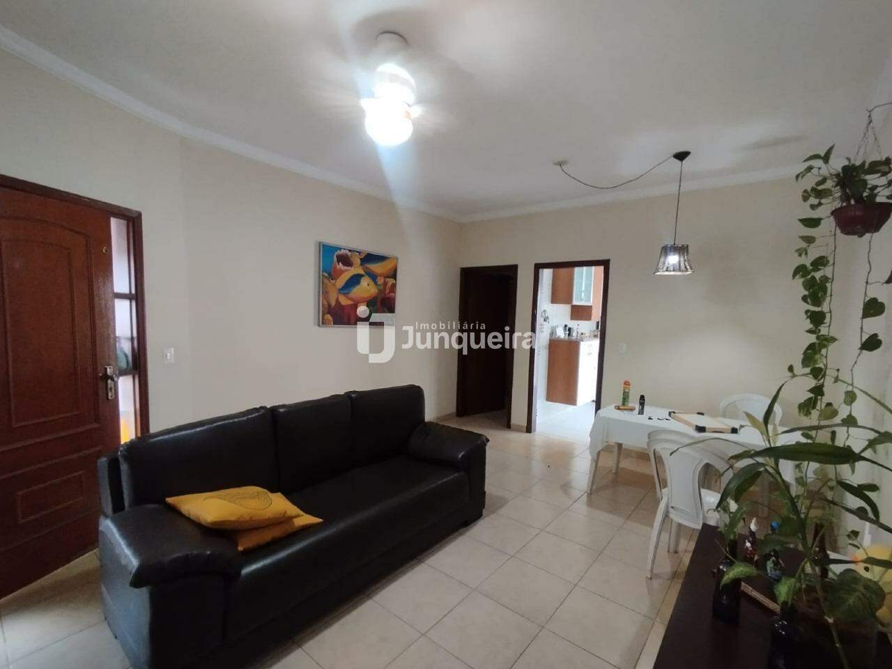Casa à venda, 2 quartos, sendo 1 suíte, 2 vagas, no bairro Vila Sônia em Piracicaba - SP