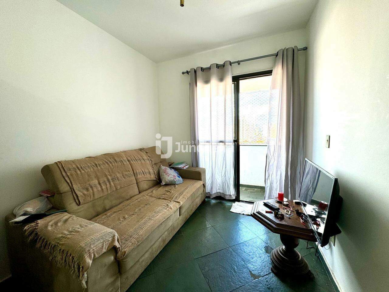 Apartamento à venda no Edifício Roma, 3 quartos, 1 vaga, no bairro Centro em Piracicaba - SP