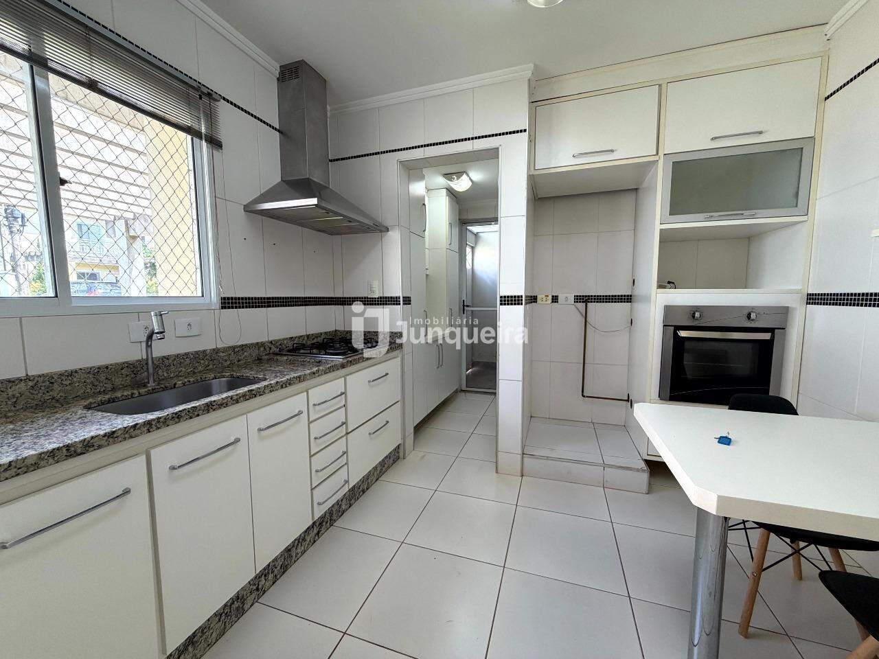 Casa em Condomínio à venda no Vila Laranjal, 3 quartos, sendo 1 suíte, 2 vagas, no bairro Vila Laranjal em Piracicaba - SP