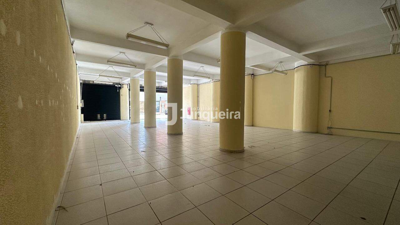 Salão para alugar, no bairro Centro (Ártemis) em Piracicaba - SP