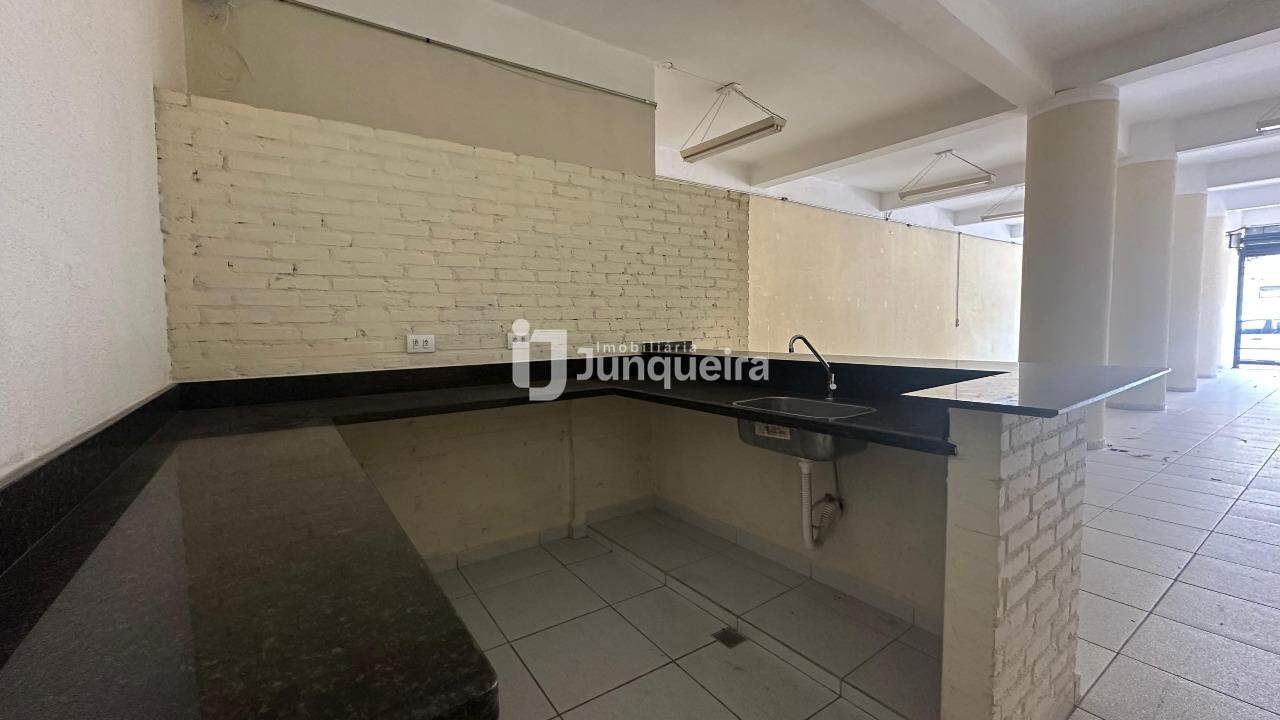 Salão para alugar, no bairro Centro (Ártemis) em Piracicaba - SP