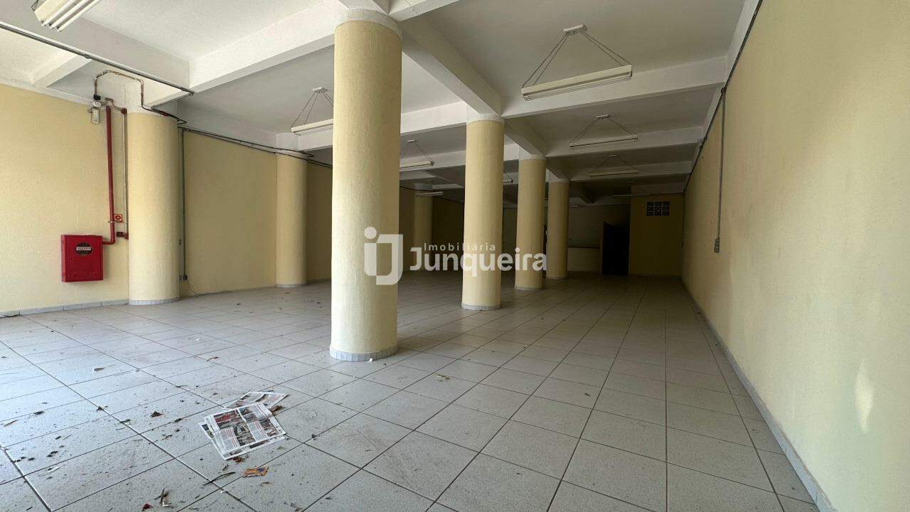 Salão para alugar, no bairro Centro (Ártemis) em Piracicaba - SP