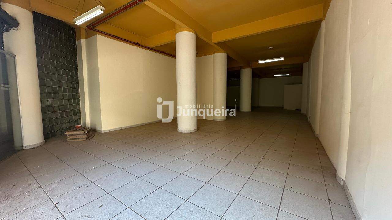 Salão para alugar, no bairro Centro (Ártemis) em Piracicaba - SP