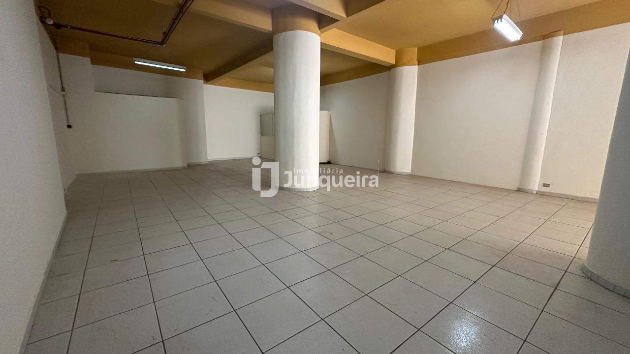 Salão para alugar, no bairro Centro (Ártemis) em Piracicaba - SP