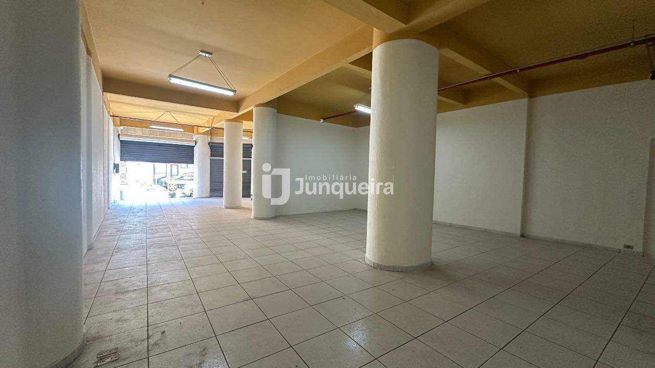 Salão para alugar, no bairro Centro (Ártemis) em Piracicaba - SP