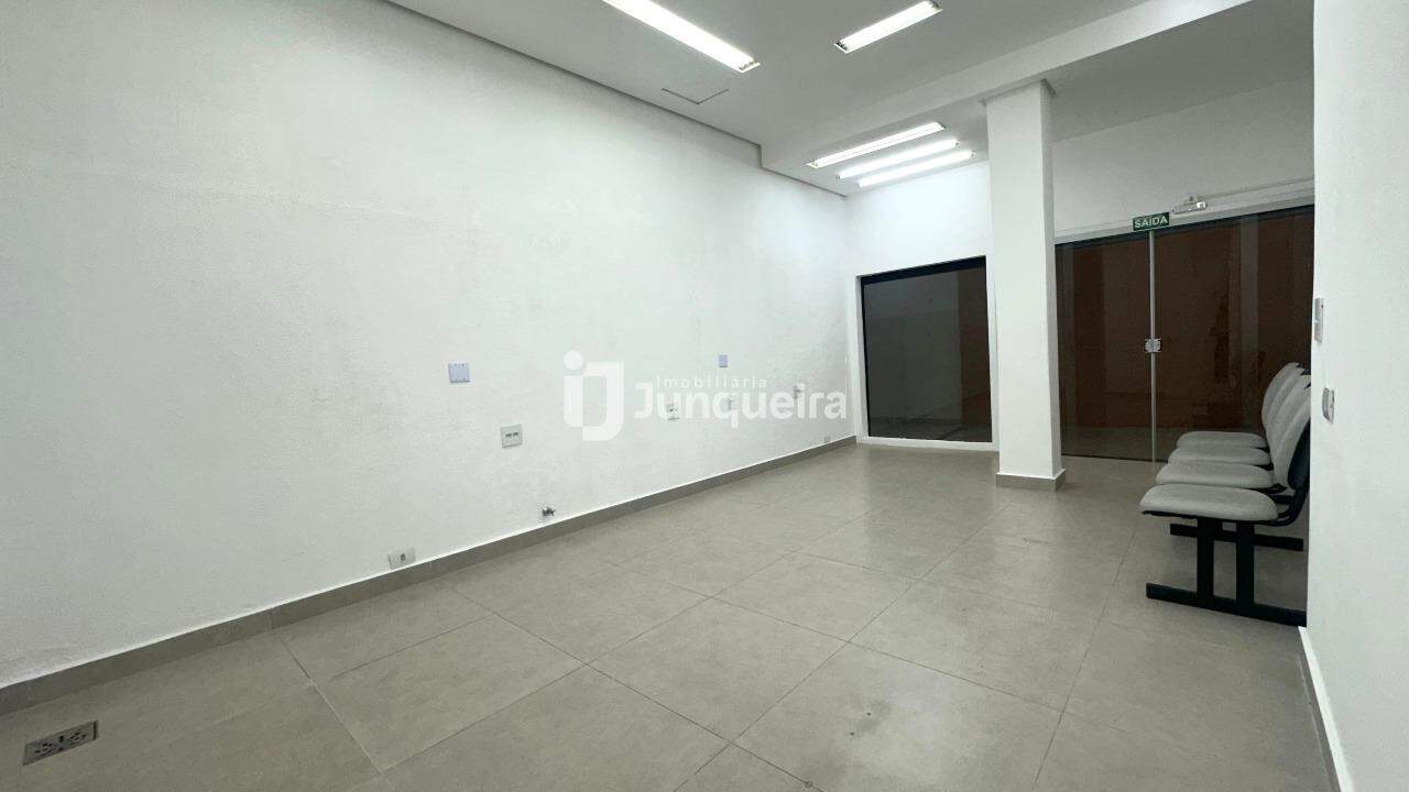 Salão para alugar, no bairro Centro em Piracicaba - SP