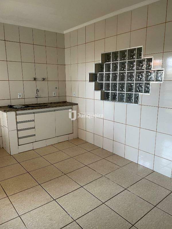 Casa à venda, 2 quartos, sendo 1 suíte, 2 vagas, no bairro Jardim Bela Vista em Rio das Pedras - SP