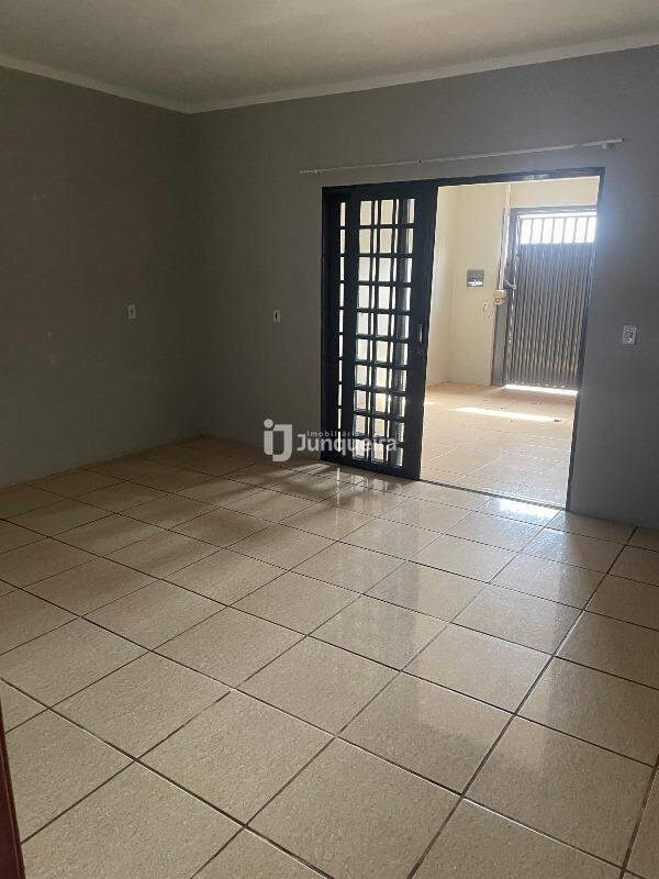 Casa à venda, 2 quartos, sendo 1 suíte, 2 vagas, no bairro Jardim Bela Vista em Rio das Pedras - SP