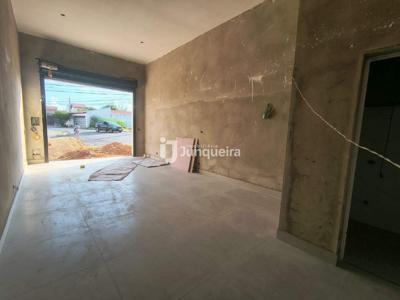 Foto 3 de Salão para aluguel, 2 vagas, Residencial Paineiras - Piracicaba/SP