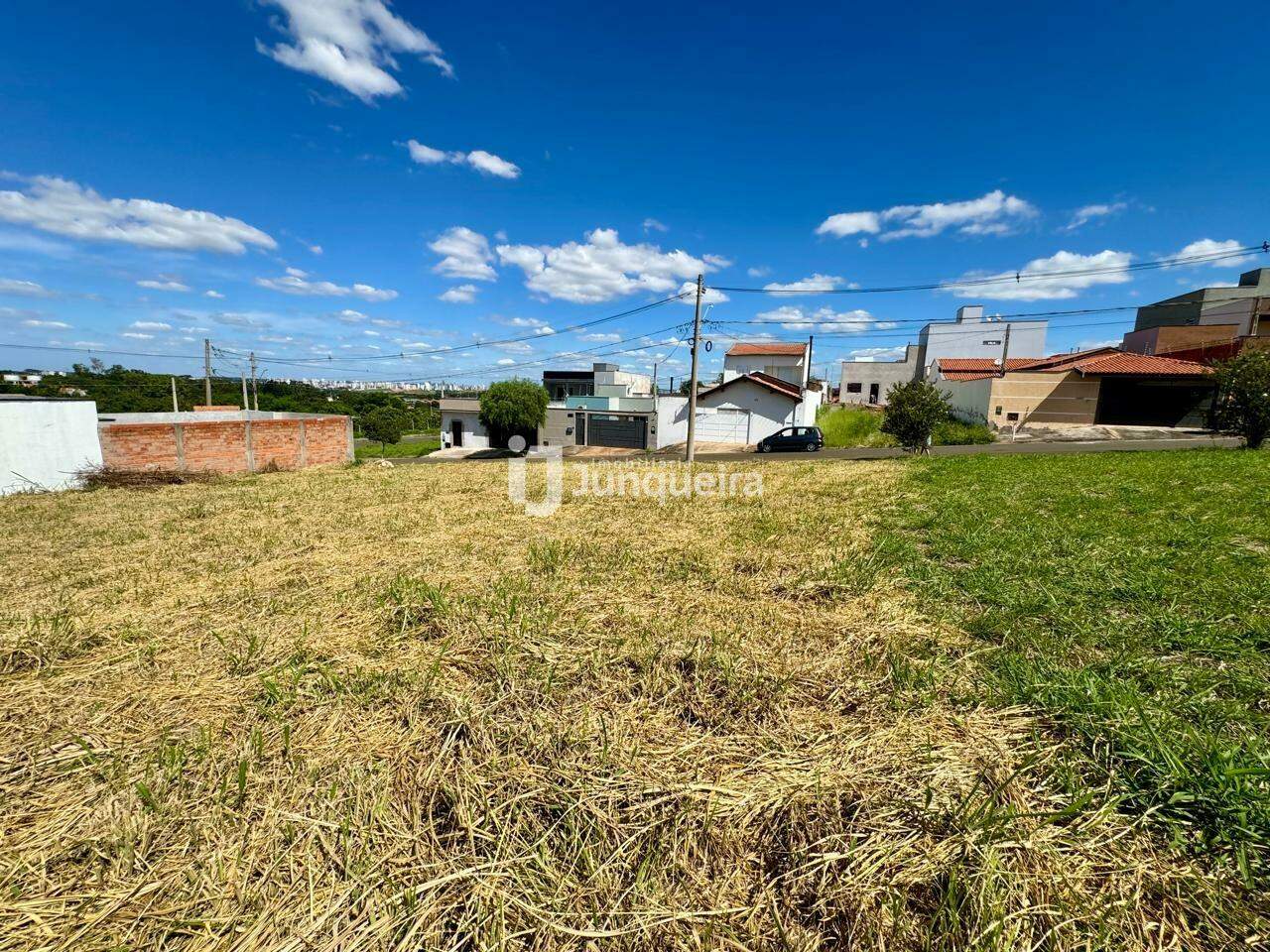 Terreno à venda, no bairro Residencial Alto da Boa Vista em Piracicaba - SP