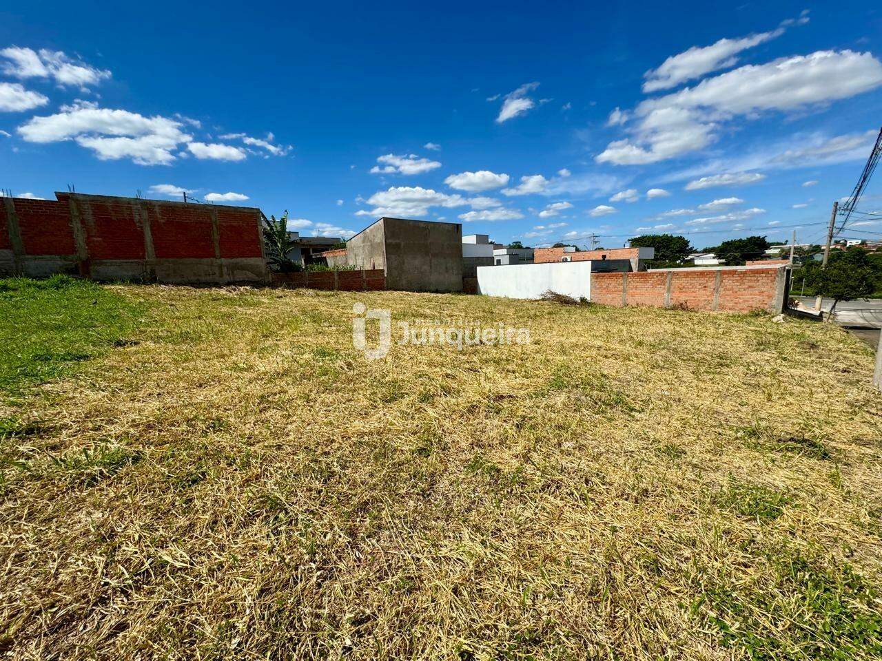 Terreno à venda, no bairro Residencial Alto da Boa Vista em Piracicaba - SP