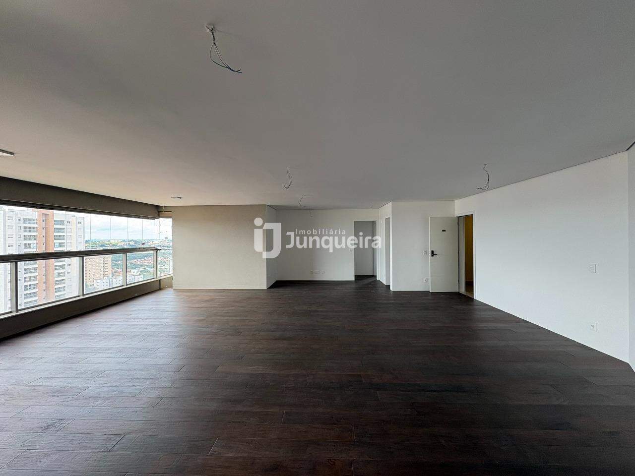 Apartamento à venda no The Gardens Residencial, 2 quartos, sendo 2 suítes, 3 vagas, no bairro Jardim Elite em Piracicaba - SP